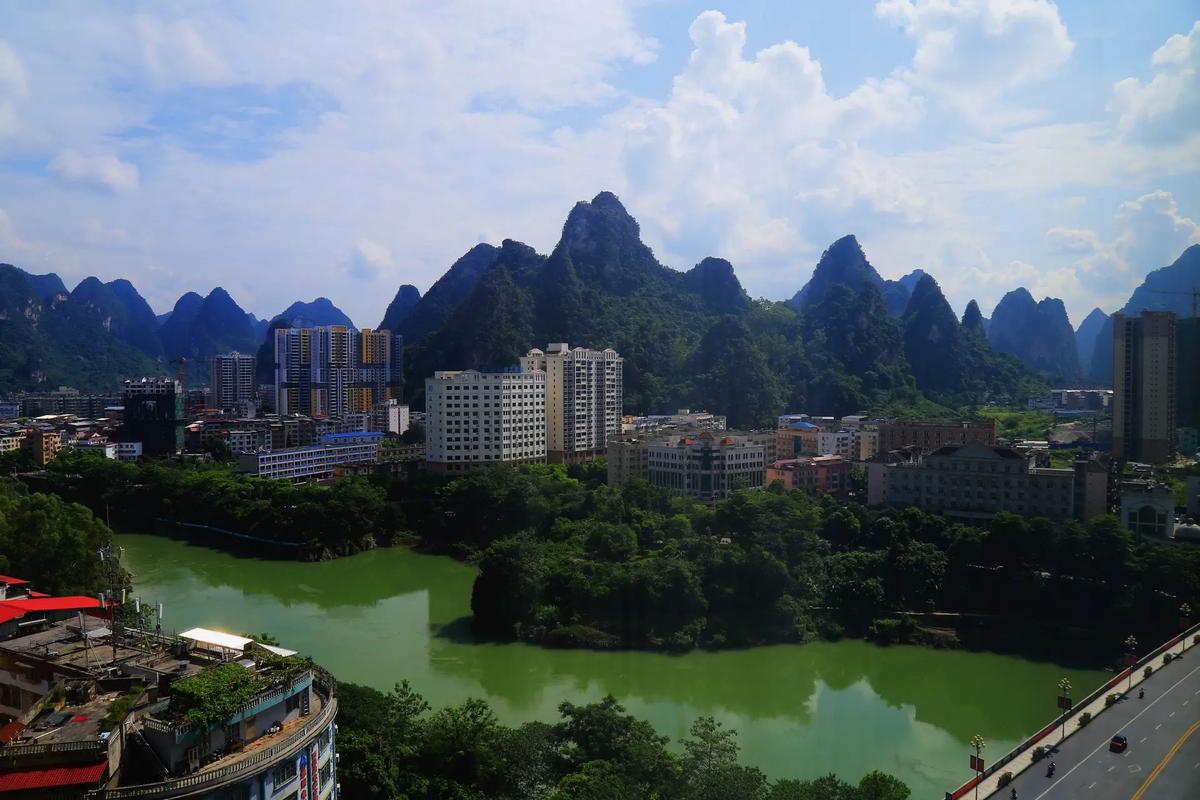 广西壮族自治区金城江区发布雷电黄色预警_1