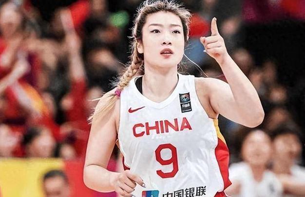 韩旭、李梦进入亚洲年度最佳女篮运动员球迷评选半决赛