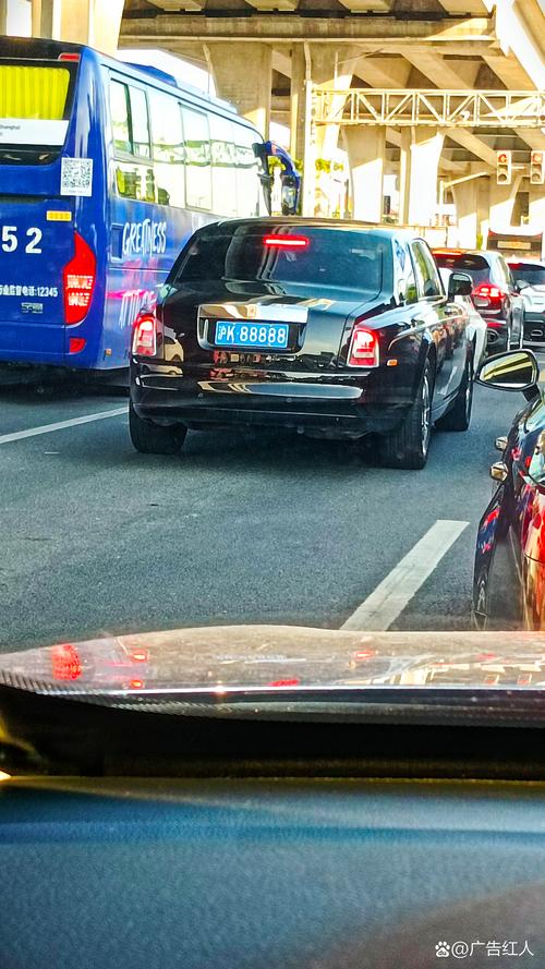 车牌“88888”!车主被拘!