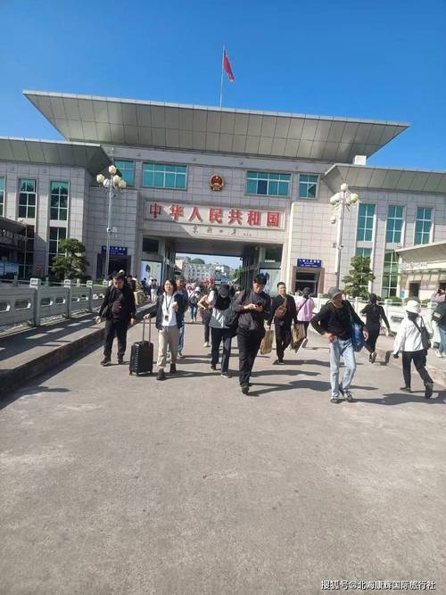 越南国庆假期助力 广西边境口岸迎越南游客潮