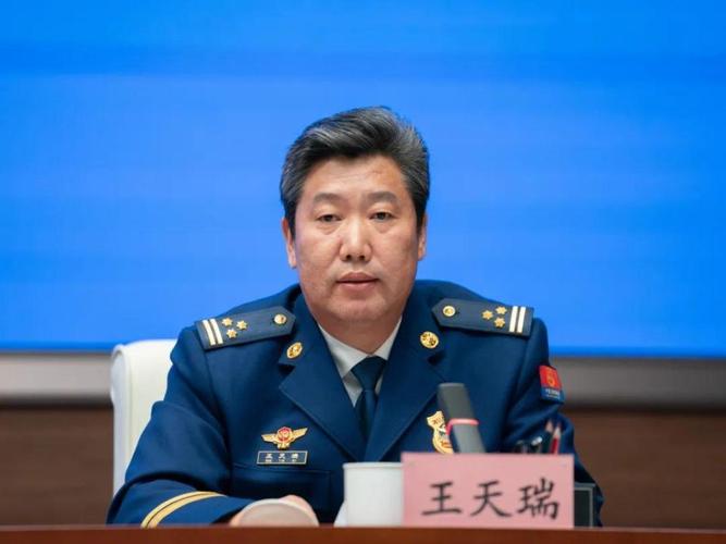中国国家消防救援局举行首场新闻发布会 三名新闻发言人亮相