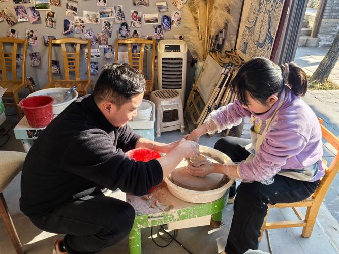 (新春走基层)闽南匠人留乡愁 精耕古建传技艺
