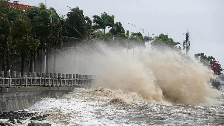暴雨笼罩海南岛 23日强降水天气持续