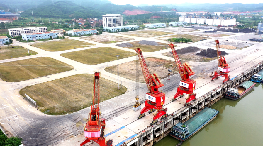 西江航运干线南宁(牛湾)至贵港3000吨级航道工程开建