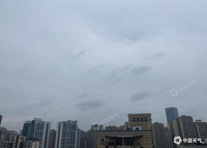 阴雨连绵!重庆今夜到后天多阵雨出没 气温波动不大