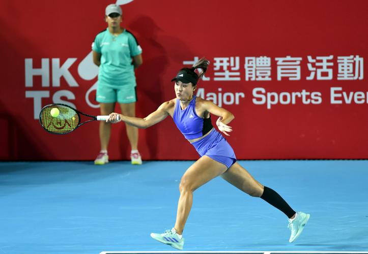 网球——香港WTA125国际赛开赛