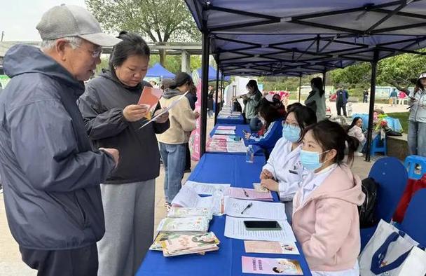 老人实现刷脸吃饭 幼儿托育普惠多元 患罕见病用药有保 改革让深圳市民幸福感持续提升